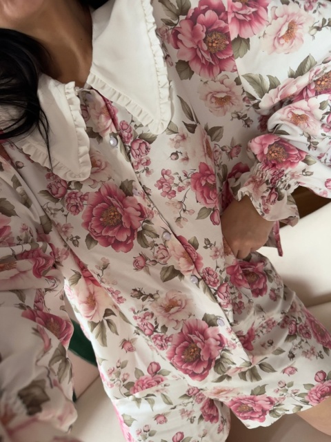 BLUZKA W KWIATY Z KOŁNIERZYKIEM ROSALINA DREAM