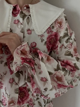 BLUZKA W KWIATY Z KOŁNIERZYKIEM ROSALINA DREAM