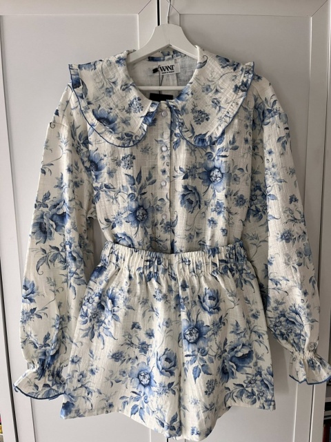 DAMSKA PIŻAMA/KOMPLET Z KWIATOWYM WZOREM