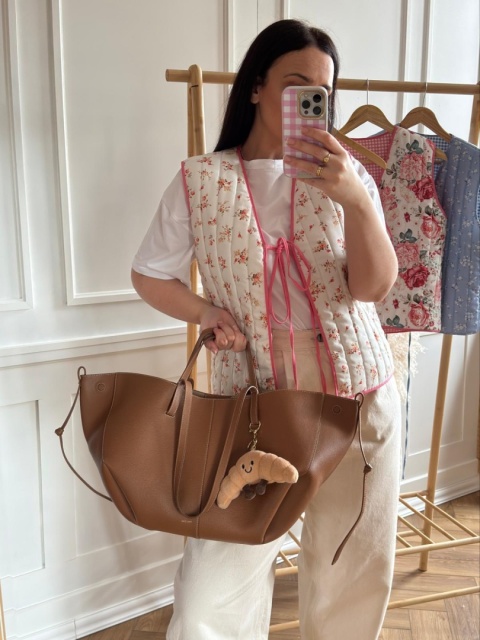 KAMIZELKA W DROBNE KWIATY DAISY RÓŻOWA