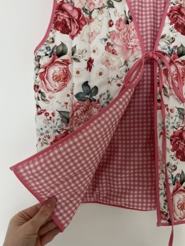 KAMIZELKA W DUŻE KWIATY DAISY RÓŻOWA