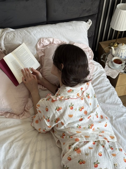 PIŻAMA DAMSKA Z FALBANKAMI MANDARYNKI KRÓTKI RĘKAW