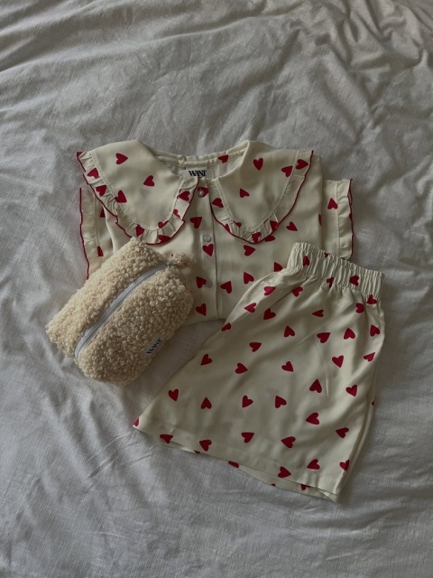 PIŻAMA DAMSKA Z FALBANKAMI SERDUSZKA WISKOZA