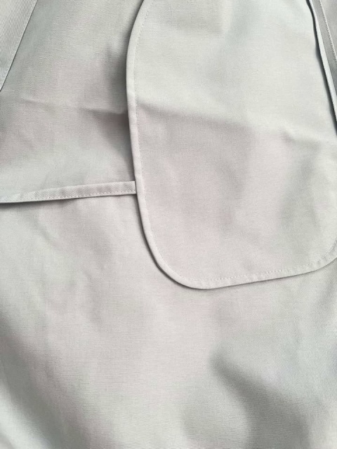 STYLOWY TRENCZ DAMSKI SZARY z efektownym wiązaniem przy szyi